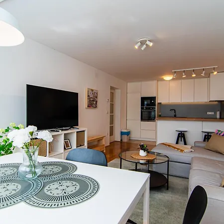Flexible Selfcheckins 96 - Zagreb - 2 Bedrooms - Wifi Exterior photo